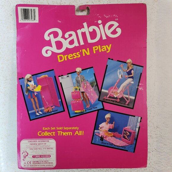 Barbie Dress N Play Travel Set - Picture 2 of 3